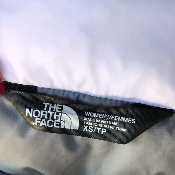 THE NORTH FACE White 550 Goose Down Aconcagua Vest - Picture 12 of 16